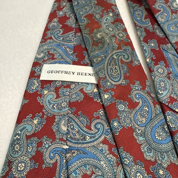 Geoffrey Beene Tie Men's Multi Paisley Red Blue 100% Silk Neck Tie 56 x 3.25 - Picture 5 of 7